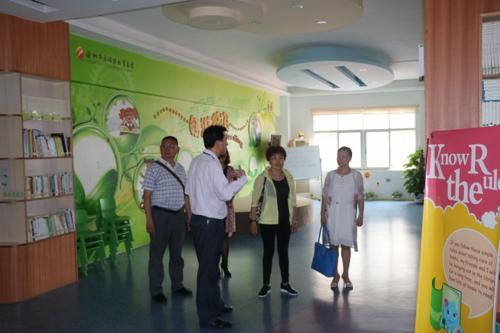 重慶長壽區(qū)教師進修學校培訓中心領導來校參觀