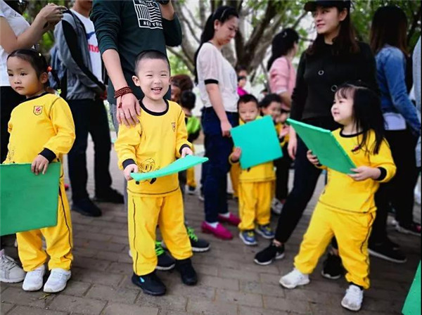 小班組社會實踐系列活動——嗨！你好！